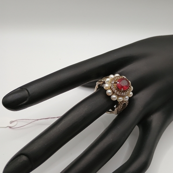 Elegant Pearl and Ruby Gemstone Ring Size 8 - Picture 2 of 9